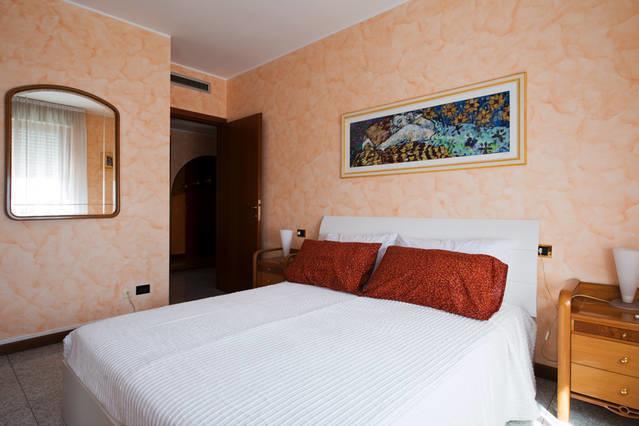 B&B Humana Rozzano Phòng bức ảnh