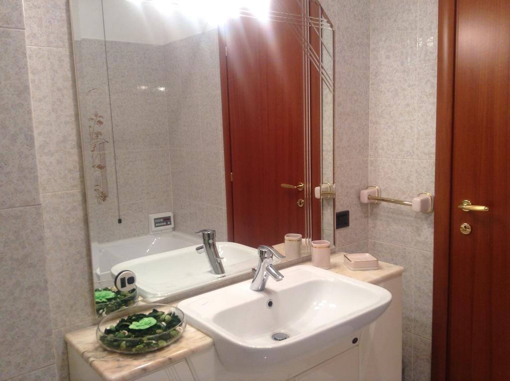 B&B Humana Rozzano Ngoại thất bức ảnh